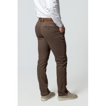 Pantalón British Cotton chino moca